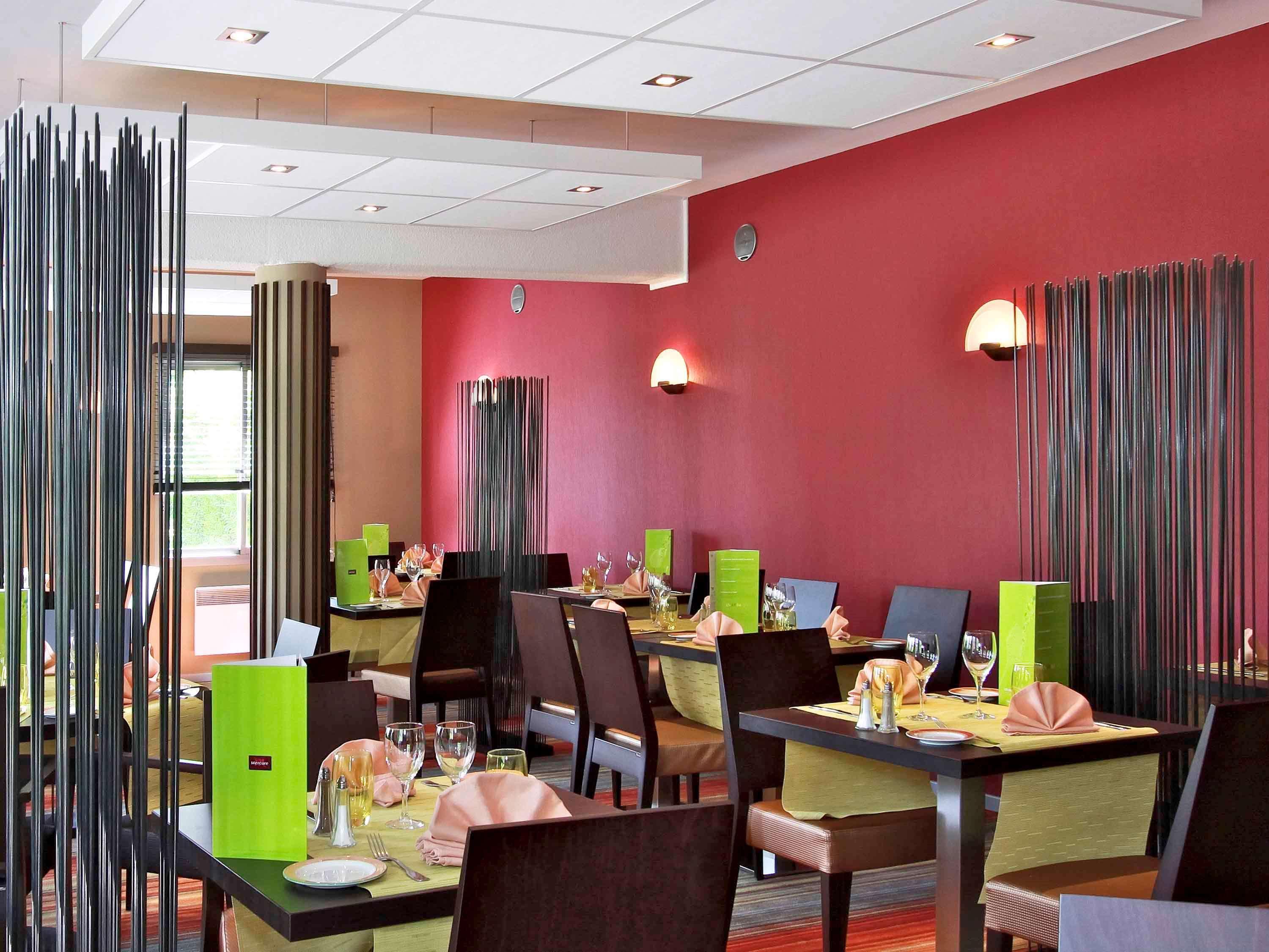 Mercure Hexagone Luxeuil Exteriör bild