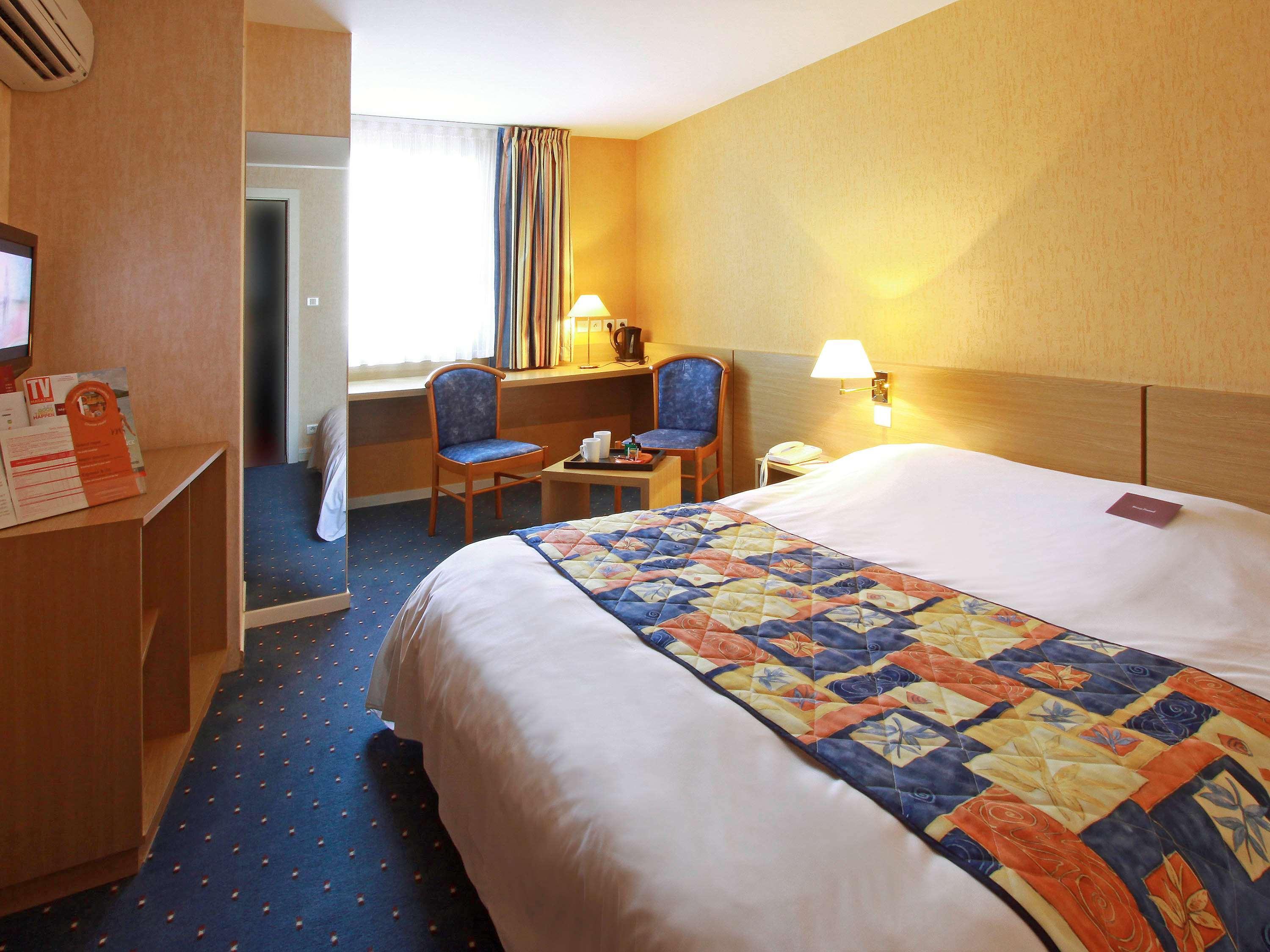 Mercure Hexagone Luxeuil Exteriör bild