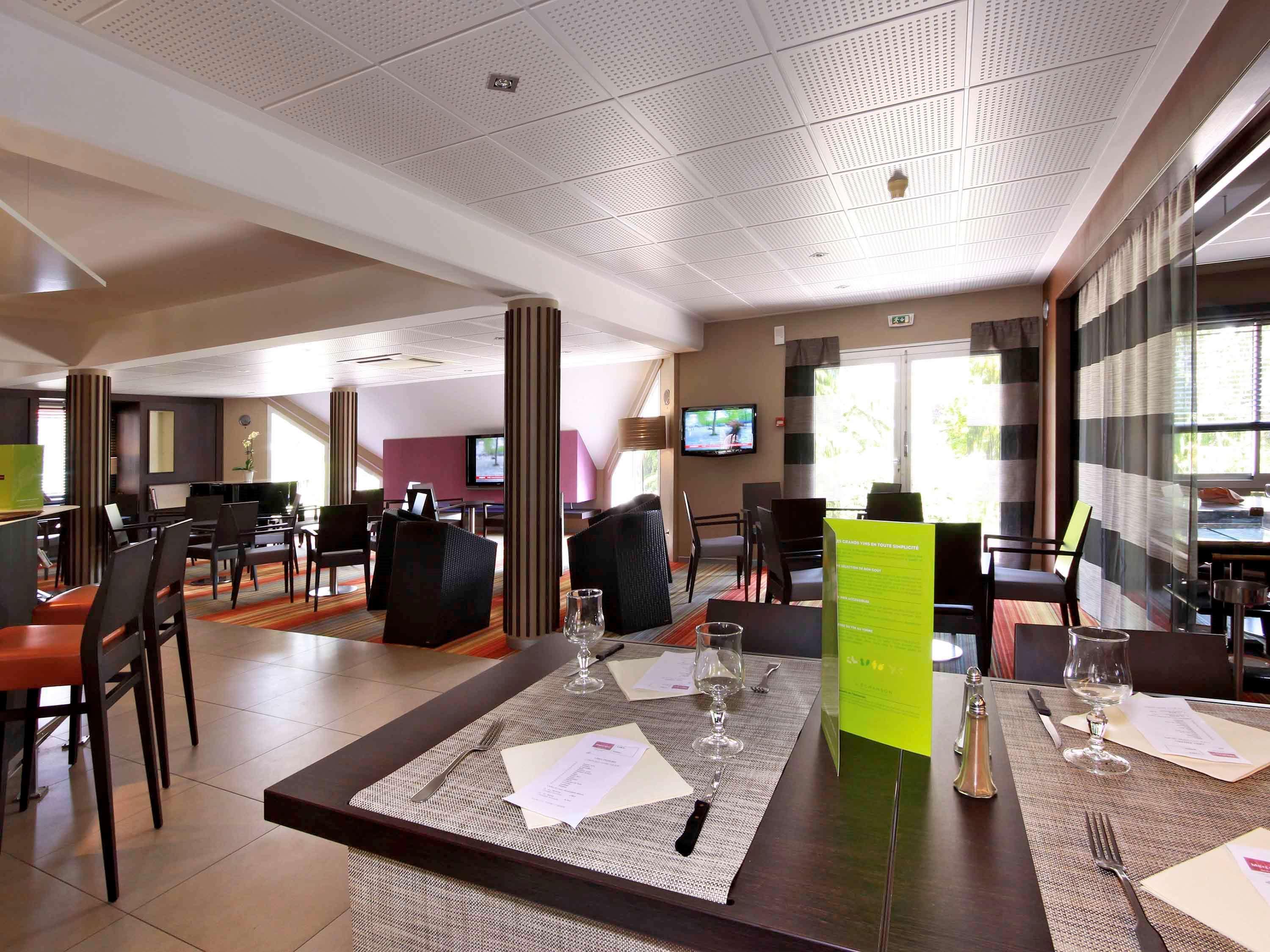 Mercure Hexagone Luxeuil Exteriör bild