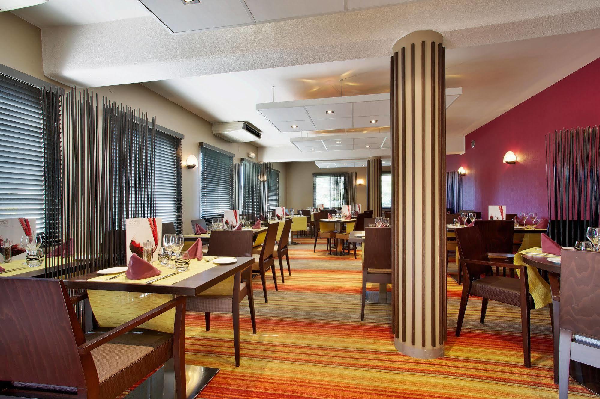 Mercure Hexagone Luxeuil Exteriör bild