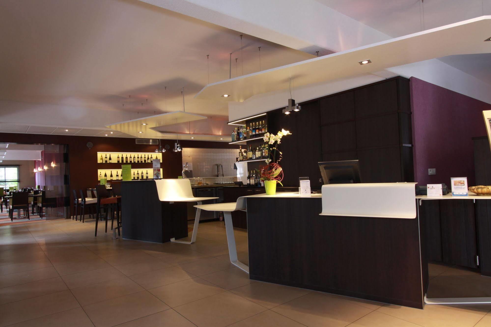 Mercure Hexagone Luxeuil Exteriör bild