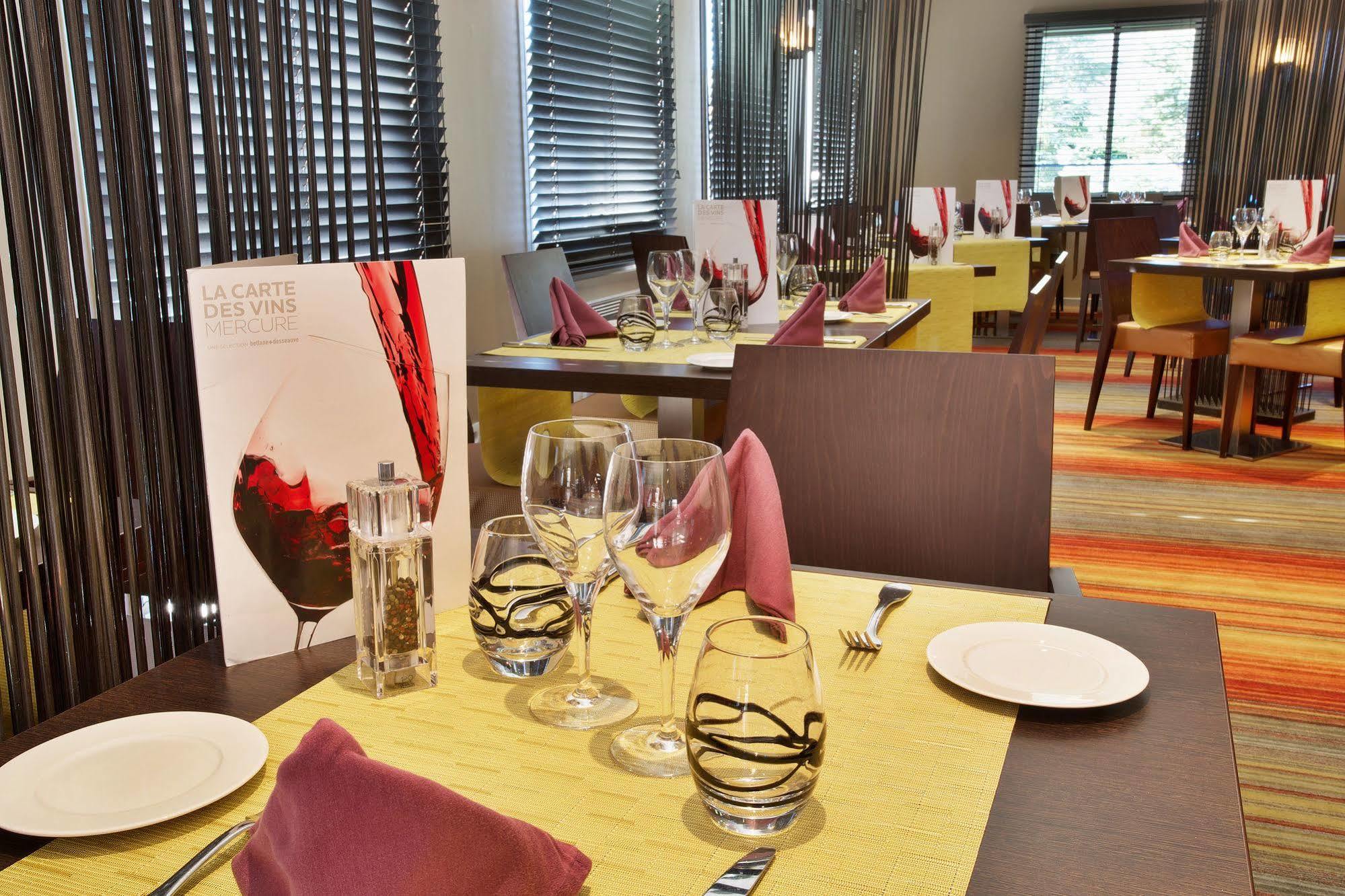 Mercure Hexagone Luxeuil Exteriör bild